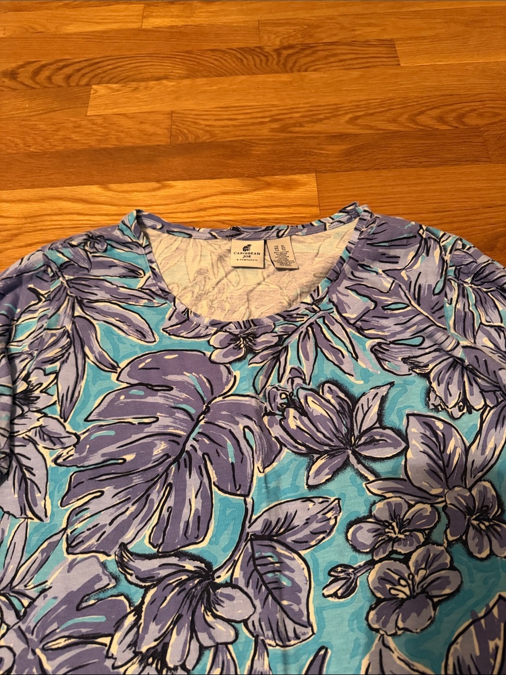 Caribbean Joe shark bite floral dress - Picture 2 of 8